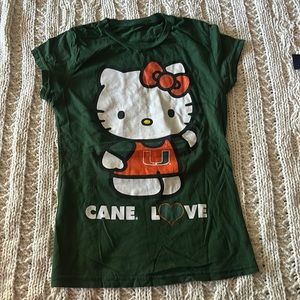 Hello kitty UM t-shirt